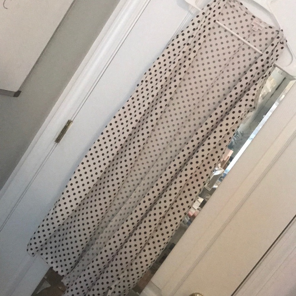 Lularoe polka dot duster